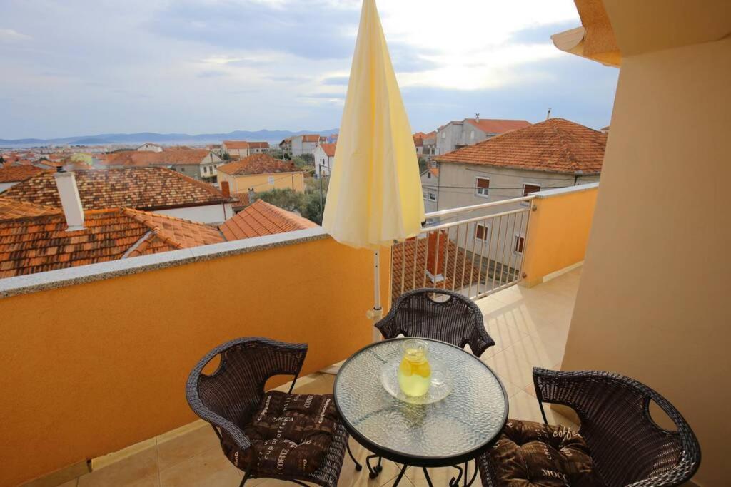 Apartman Lara Zadar Bagian luar foto
